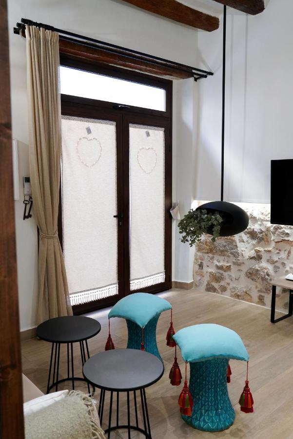 Apartaments La Rambla - La Pelu - 2 Persones Корнуделья Экстерьер фото